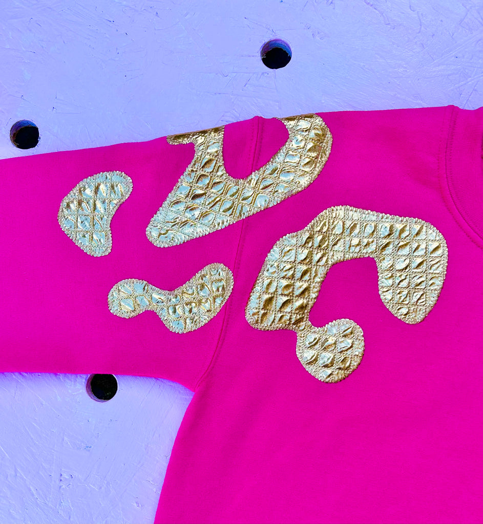Unisex Bonnie - Gold Quilt on Hot Pink