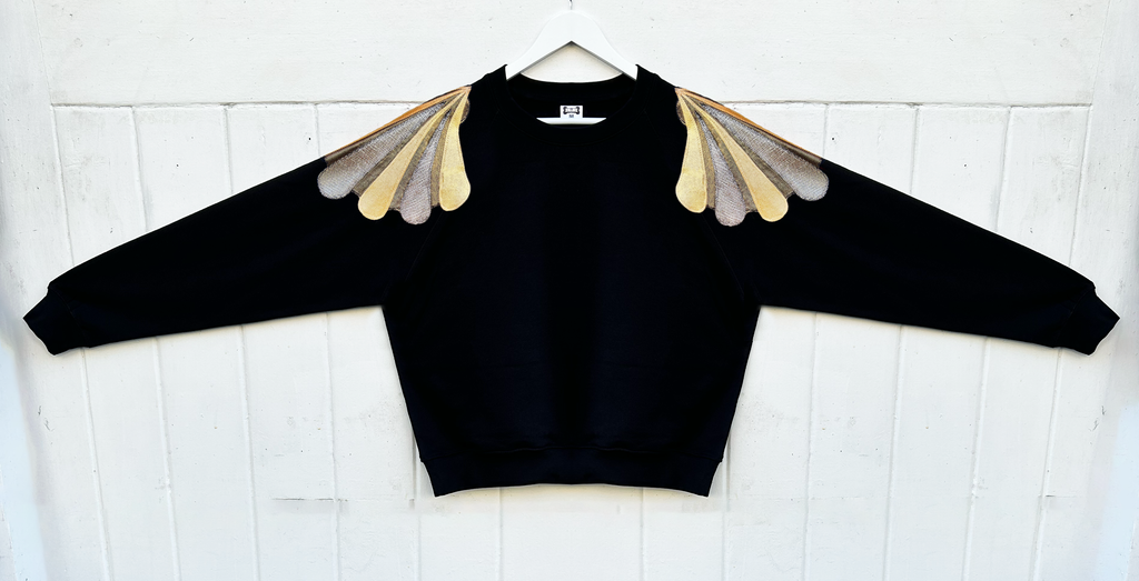 'Shell Shock' Sweat - Black and Gold - Shoulder Design